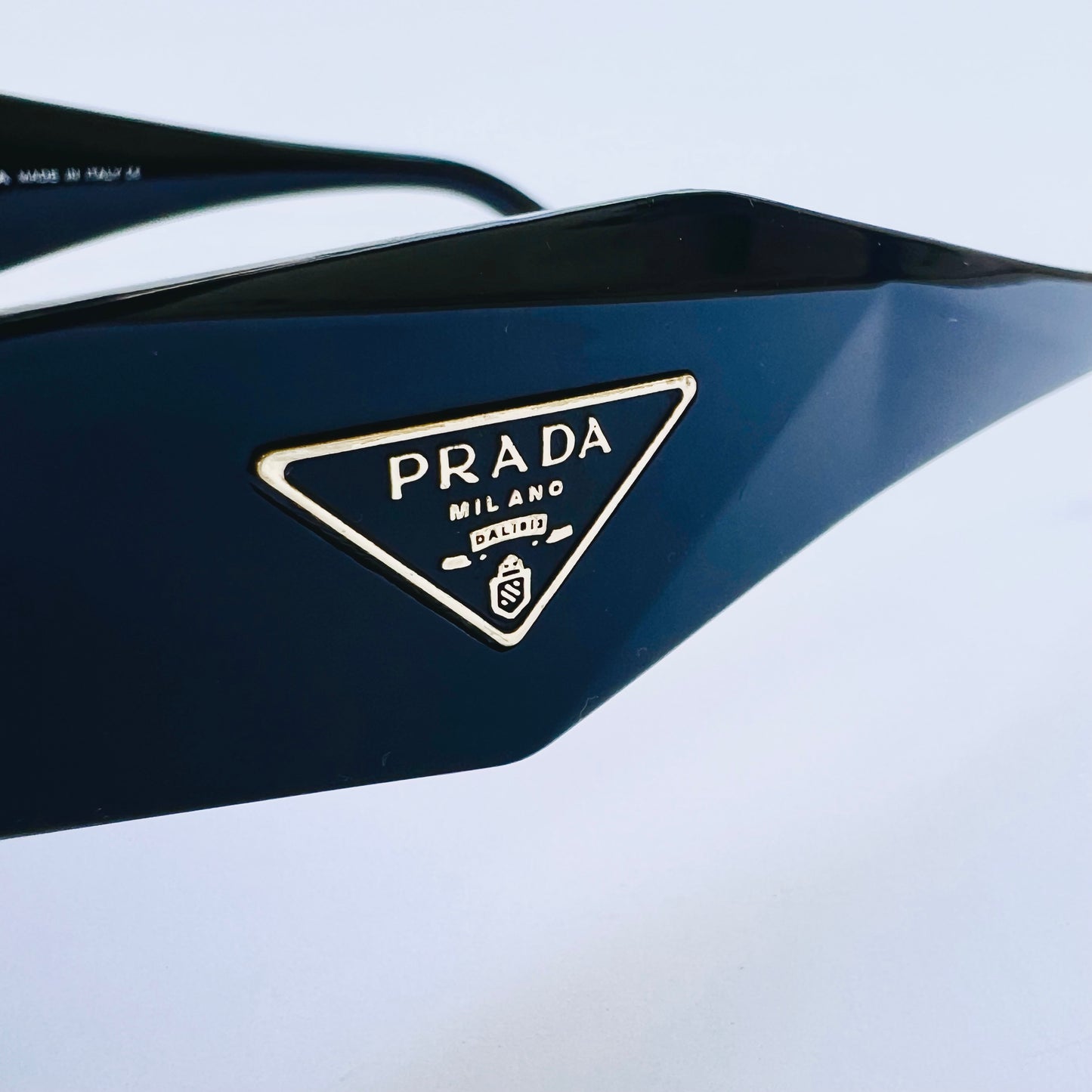 Square-9196-Black-Sunglasses